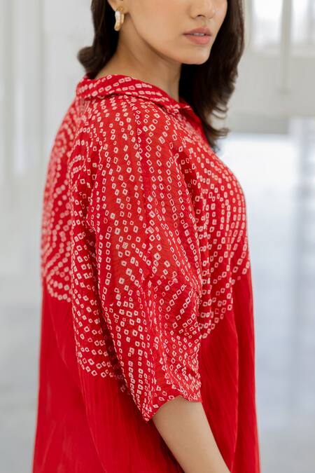 Buy_Silai Studio_Red Chanderi, Linen Embroidery Collared Ruby Swirl Bandhani Tunic Set 