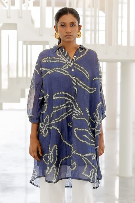 Buy_Silai Studio_Blue Chanderi Embroidery Collared Wildflower Bandhej Tunic Set 