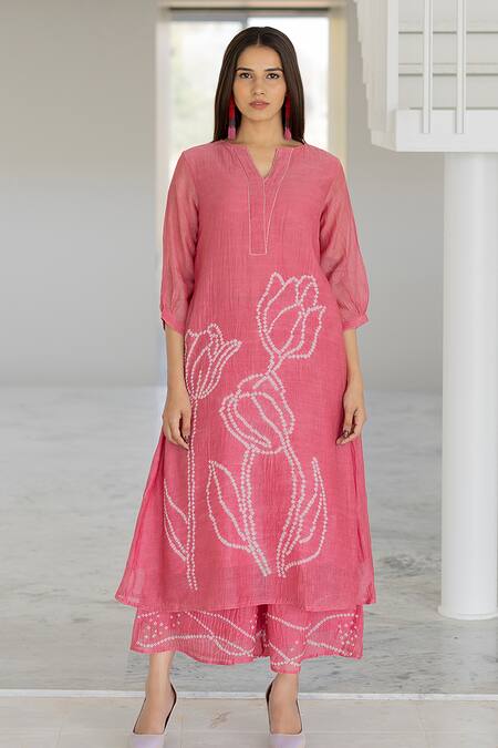 Buy Silai Studio Pink Chanderi Embroidery Split V-neck Misty Tulips Bandhani Kurta Buy_Silai Studio_Pink Chanderi Embroidery Split V-neck Misty Tulips Bandhani Kurta