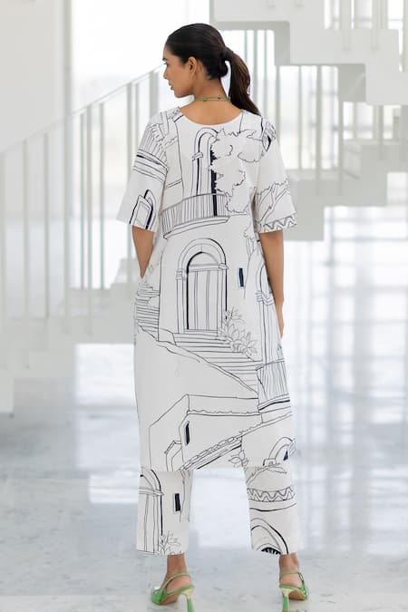 Silai Studio Sunlit Vistas Embroidered Kurta Set 