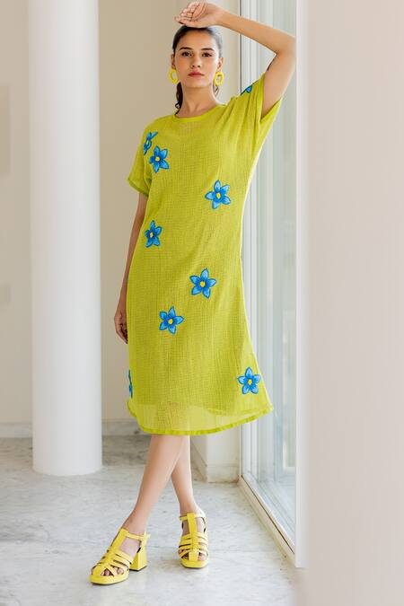 Buy_Silai Studio_Green Mesh Embroidery Round Neck Avocado Dress 