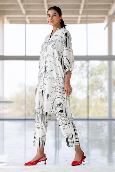 Buy Silai Studio White Silk, Voile Collared Mediterranean Lanes Co-ord Set Online at Aza Fashions Buy_Silai Studio_White Silk, Voile Collared Mediterranean Lanes Co-ord Set _Online_at_Aza_Fashions