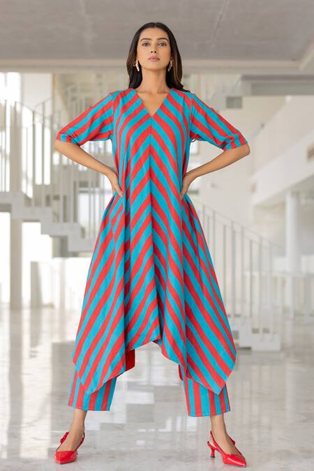 Buy_Silai Studio_Red Cotton, Linen V-neck Poppy And Blue Stripe Kurta Set _Online_at_Aza_Fashions