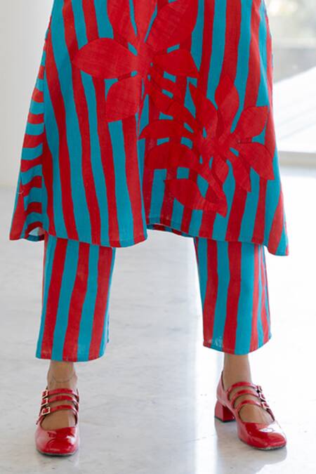 Silai Studio_Red Cotton, Linen Applique V-neck Sky Fire Striped Kurta Set _at_Aza_Fashions