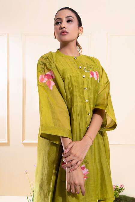 Buy_The White Tree Studio_Green Chanderi Applique, Embroidery Round Neck Moss Pleated Panel Set 