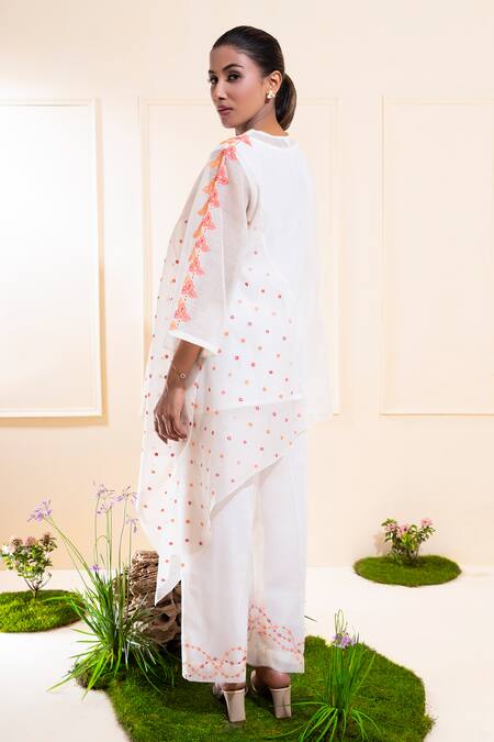 Buy_The White Tree Studio_White Chanderi Embroidery, Applique Round Neck, Cascading Pant Co-ord Set 