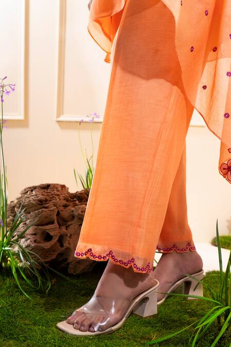 Buy_The White Tree Studio_Peach Chanderi Embroidery, Applique Collared Asymmetrical Kaftan Set 