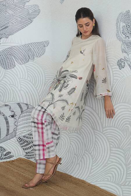 Shivani Bhargava_Beige Chanderi, Cotton Round Neck Digital Print Tunic And Check Pants Set _Online_at_Aza_Fashions