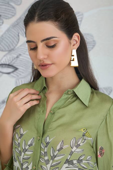 Shivani Bhargava_Green Silk Satin Collared Digital Print Asymmetrical Shirt _Online_at_Aza_Fashions