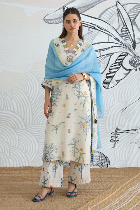 Shivani Bhargava Ivory Chanderi V-neck Digital Print Jungle Kurta