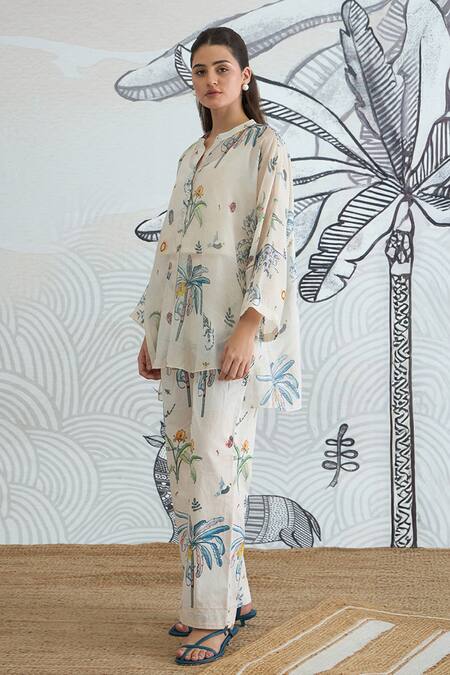 Shivani Bhargava_Ivory Chanderi, Cotton Round Neck Digital Print Tunic And Pants _at_Aza_Fashions