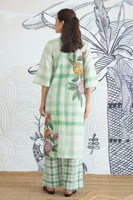 Shop_Shivani Bhargava_Green Cotton Embroidery Round Neck Check Flower Placement Kurta Set _at_Aza_Fashions