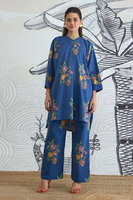 Shivani Bhargava Blue Cotton Round Neck Flower Kimono Tunic And Pant Set