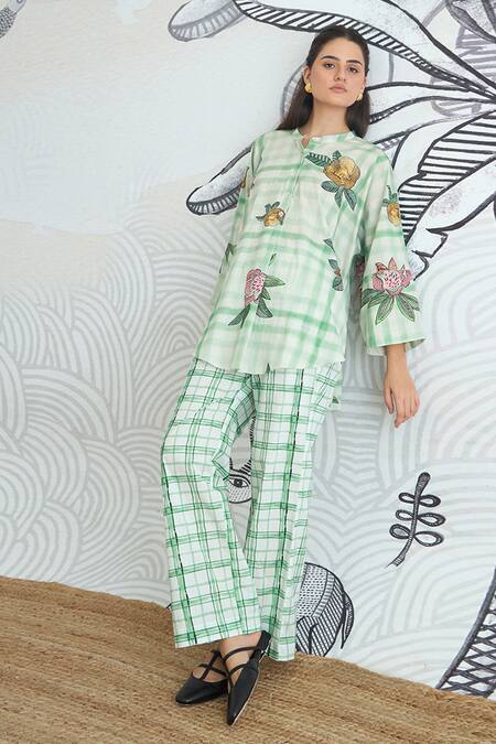 Buy_Shivani Bhargava_Green Cotton Embroidery Mandarin Collar Check Flower Tunic And Pant Set 
