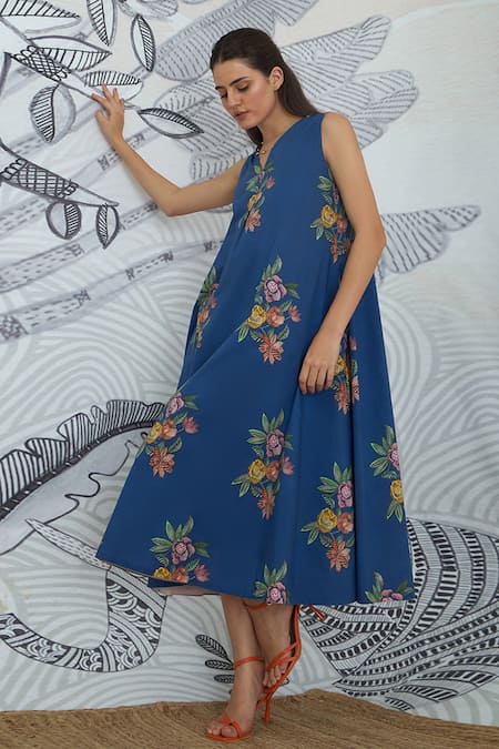 Shivani Bhargava_Blue Cotton V-neck Digital Print Long Dress _at_Aza_Fashions