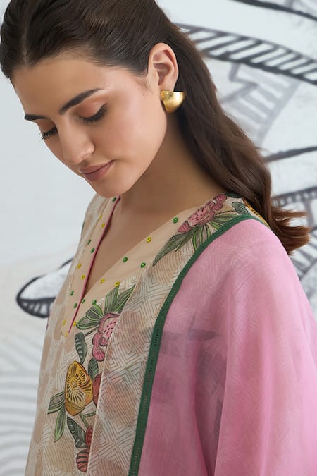 Shivani Bhargava Beige Chanderi V-neck Digital Print Kurta Online at Aza Fashions Shivani Bhargava_Beige Chanderi V-neck Digital Print Kurta _Online_at_Aza_Fashions