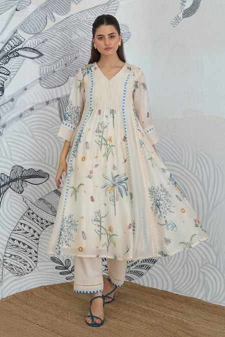 Shop_Shivani Bhargava_Ivory Chanderi, Cotton V-neck Jungle Digital Print Anarkali Set _Online_at_Aza_Fashions
