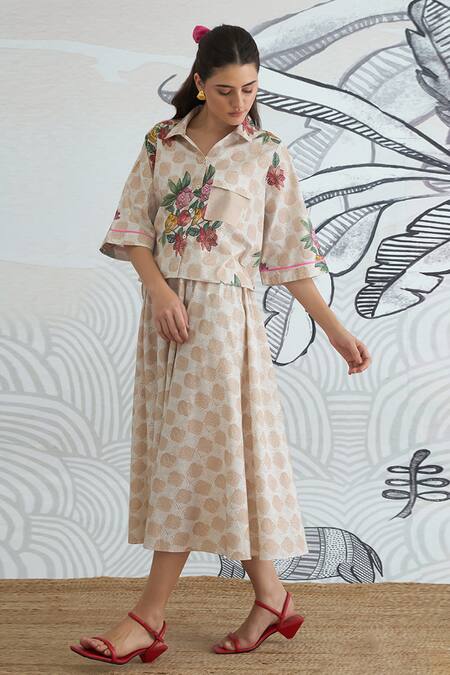 Shivani Bhargava Beige Cotton Embroidery Collared Check Flower Crop Shirt And Skirt Online at Aza Fashions Shivani Bhargava_Beige Cotton Embroidery Collared Check Flower Crop Shirt And Skirt _Online_at_Aza_Fashions
