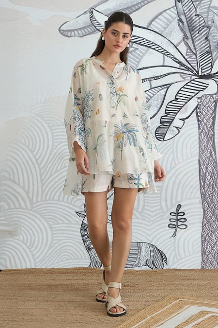 Shivani Bhargava_Ivory Chanderi, Cotton Round Neck Digital Print Tunic And Shorts Set _at_Aza_Fashions