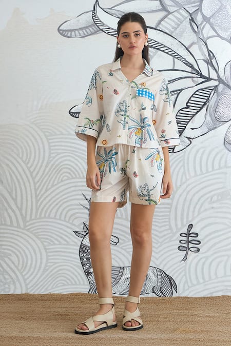 Shivani Bhargava Ivory Cotton Collared Jungle Print Crop Shirt And Shorts Set 