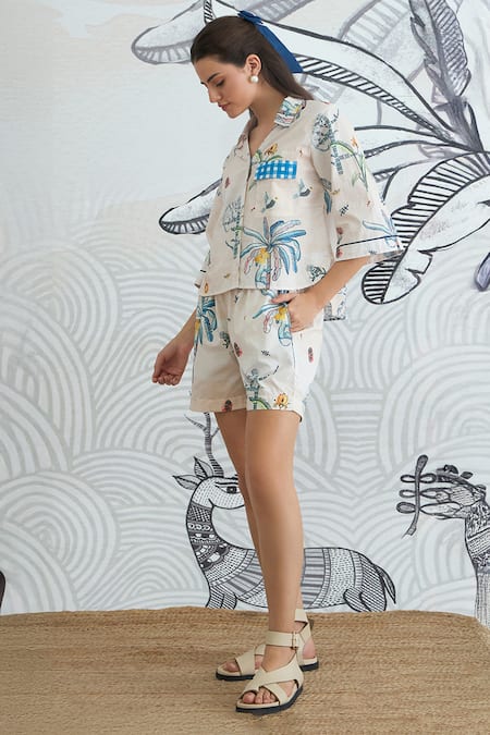 Shop Shivani Bhargava Ivory Cotton Collared Jungle Print Crop Shirt And Shorts Set Online at Aza Fashions Shop_Shivani Bhargava_Ivory Cotton Collared Jungle Print Crop Shirt And Shorts Set _Online_at_Aza_Fashions