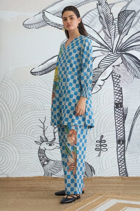 Buy_Shivani Bhargava_Blue Cotton Embroidery V-neck Check Flower Co-ord Set _Online_at_Aza_Fashions
