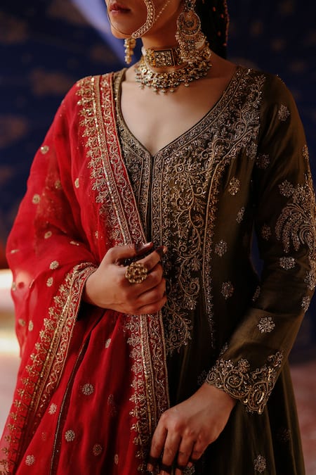 Jigar Mali_Red Chanderi, Organza Embroidery, Sequins V-neck Designer Ruhani Lehenga Set _Online_at_Aza_Fashions