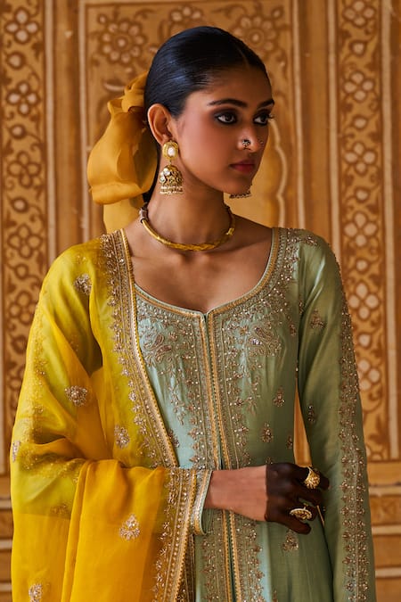 Jigar Mali Green Chanderi, Organza Embroidery Round Neck Designer Kurta Pant Set Online at Aza Fashions Jigar Mali_Green Chanderi, Organza Embroidery Round Neck Designer Kurta Pant Set _Online_at_Aza_Fashions