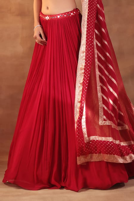 Meenagurnam Red Net, Viscose Georgette, Jacquard Mirrors Sweetheart Neck Work Lehenga Set Online at Aza Fashions Meenagurnam_Red Net, Viscose Georgette, Jacquard Mirrors Sweetheart Neck Work Lehenga Set _Online_at_Aza_Fashions