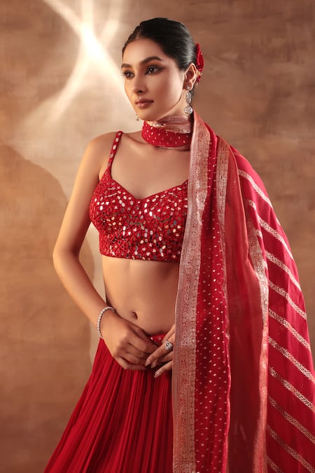Meenagurnam Red Net, Viscose Georgette, Jacquard Mirrors Sweetheart Neck Work Lehenga Set at Aza Fashions Meenagurnam_Red Net, Viscose Georgette, Jacquard Mirrors Sweetheart Neck Work Lehenga Set _at_Aza_Fashions