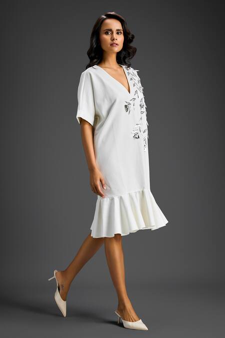 Deepika Arora_White Cotton V-neck Designer Embellished Dress _at_Aza_Fashions