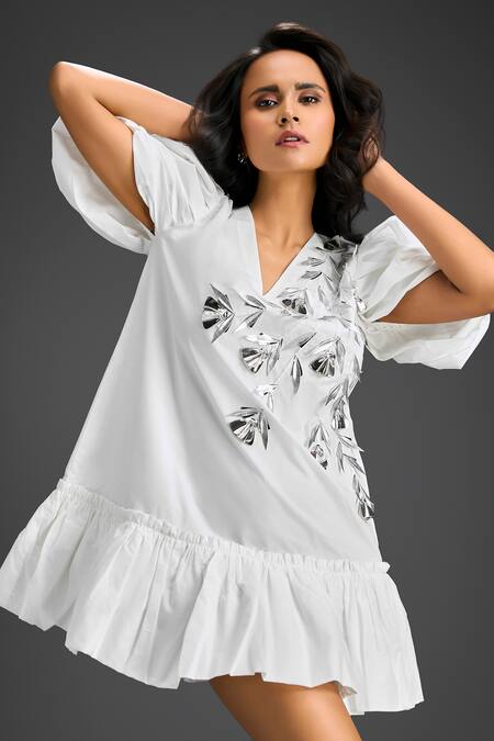 Deepika Arora_White Cotton V-neck Designer Embellished Dress _at_Aza_Fashions
