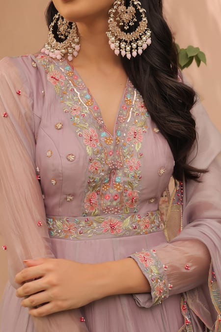 Shop_Label Astha Chhabra_Lilac Silk Organza Sequins, Beads V-neck Crushed Anarkali Set _Online_at_Aza_Fashions