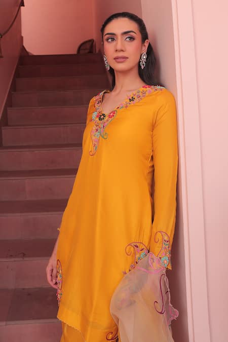 Shop_Label Astha Chhabra_Yellow Silk, Satin, Georgette, Organza Embroidery Round Neck Designer Kurta Set _Online_at_Aza_Fashions