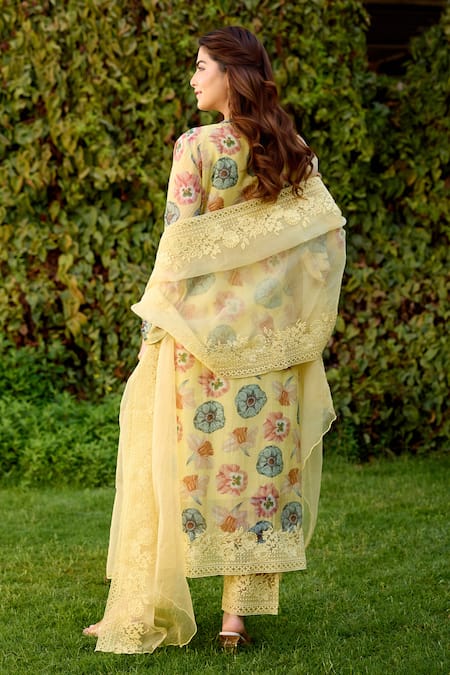 Naaz By Noor Light Yellow Printed Kurta Set 