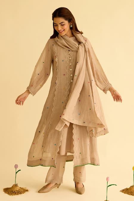 Shop Naaz By Noor Brown Chanderi, Cotton Embroidery Mandarin Collar Kurta Pant Set at Aza Fashions Shop_Naaz By Noor_Brown Chanderi, Cotton Embroidery Mandarin Collar Kurta Pant Set _at_Aza_Fashions