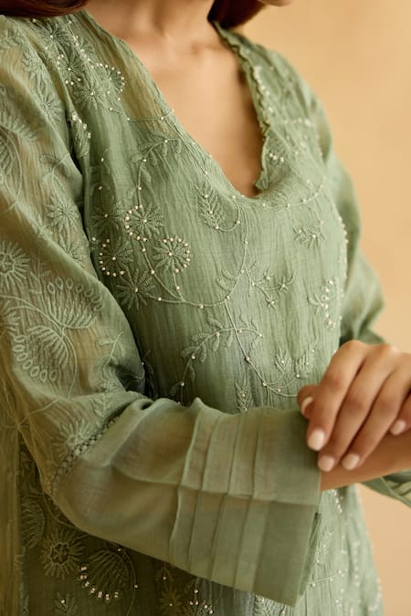 Buy Naaz By Noor Green Chanderi, Cotton, Organza Pearls, Embroidery V-neck Muted Kurta Set Buy_Naaz By Noor_Green Chanderi, Cotton, Organza Pearls, Embroidery V-neck Muted Kurta Set