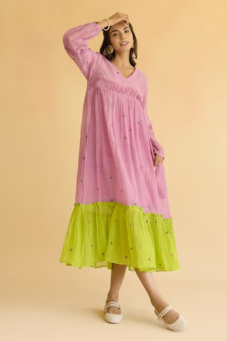 Naaz By Noor_Purple Chanderi Embroidery V-neck Lilac Dress With Lime Hem _Online_at_Aza_Fashions