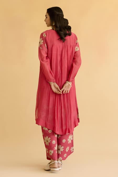 Shop Naaz By Noor Red Linen Embroidery Round Neck Floral Print Kurta And Pant Set at Aza Fashions Shop_Naaz By Noor_Red Linen Embroidery Round Neck Floral Print Kurta And Pant Set _at_Aza_Fashions