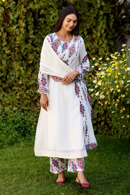 Shop_Naaz By Noor_White Chanderi, Cotton Embroidery Round Neck Multi Color Kurta Set _Online_at_Aza_Fashions