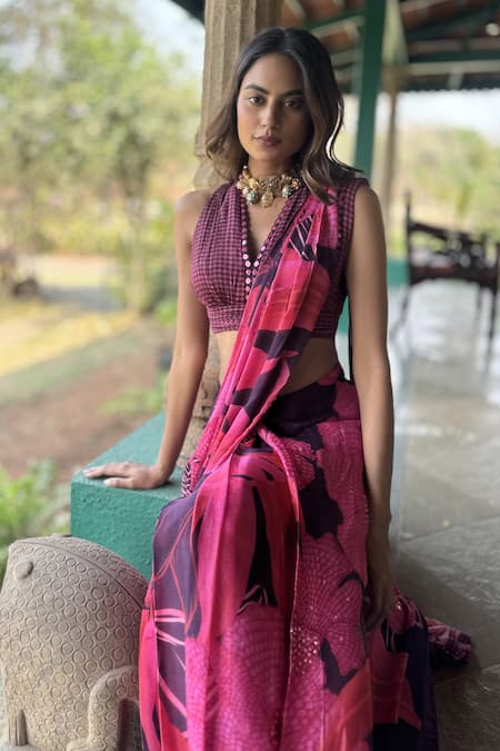 Basil Leaf_Wine Chiffon V-neck Designer Blouse And Saree Set _Online_at_Aza_Fashions