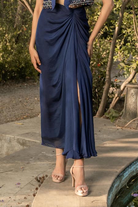 Buy_Parshya_Blue Embroidery Round Neck Hand Jacket And Bustier Set _Online_at_Aza_Fashions