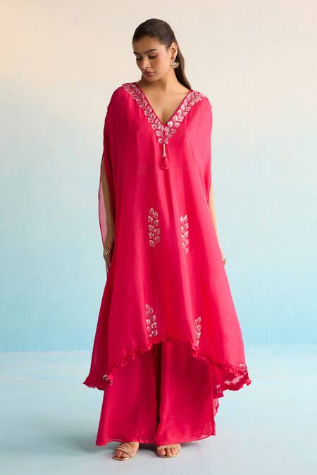 House Of Armuse Pink Rayon Sequins V-neck Orla Hot Kaftan Online at Aza Fashions House Of Armuse_Pink Rayon Sequins V-neck Orla Hot Kaftan _Online_at_Aza_Fashions