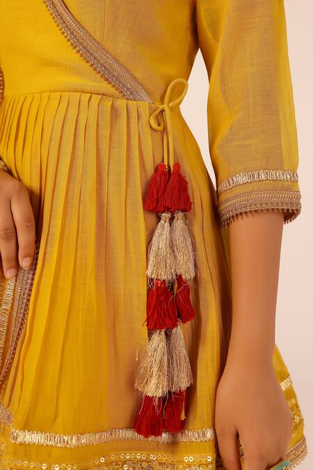 Buy_Palak & Mehak_Yellow Crepe Tassels, Embroidery V-neck Angarkha Palazzo Set 