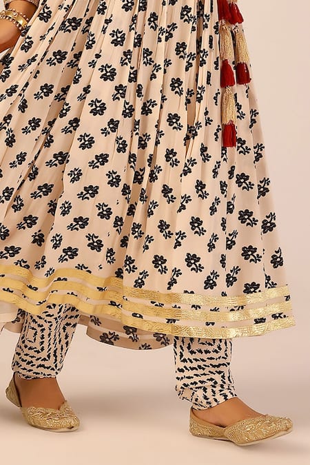 Shop_Palak & Mehak_Cream Chanderi Zari, Tassels V-neck Floral Print Anarkali Set _Online_at_Aza_Fashions