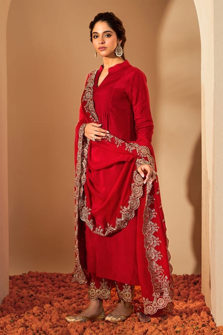 Buy_Roohbyridhimaa_Red Viscose, Organza Embroidery, Zari Collared Kurta Set _Online_at_Aza_Fashions