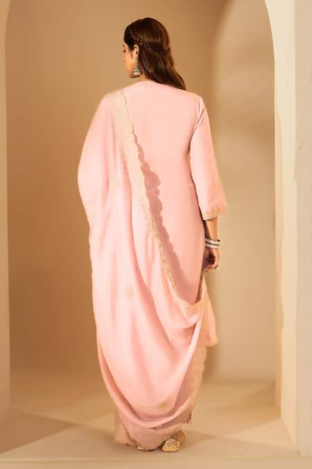 Roohbyridhimaa Pastel Pink Zari Embroidered Kurta Set 