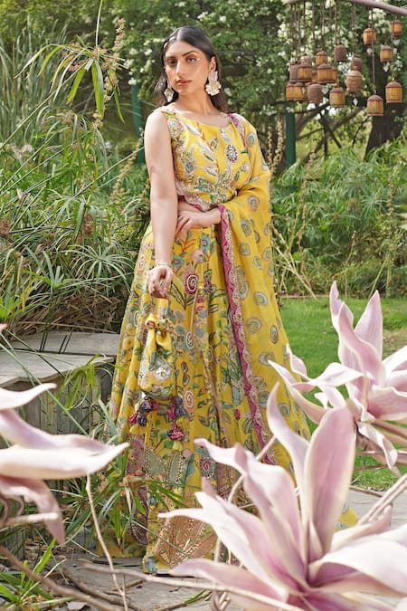 Soniya G_Yellow Embroidery Round Neck Floral Print Lehenga Set _Online_at_Aza_Fashions
