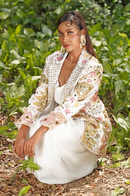 Buy_Soniya G_Ivory Embroidery Round Neck Embellished Draped Skirt And Blazer Set 