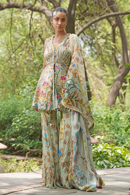 Buy_Soniya G_Green Georgette, Chiffon Embroidery V-neck Floral Print Kurta Set _Online_at_Aza_Fashions